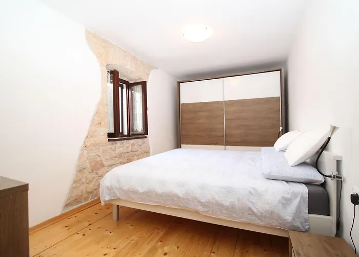 Hadrian's By Interhome